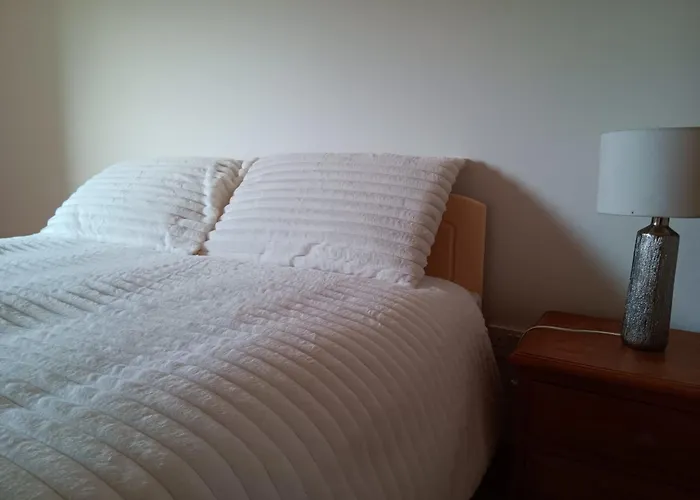 Global Guest Ireland * Williamstown